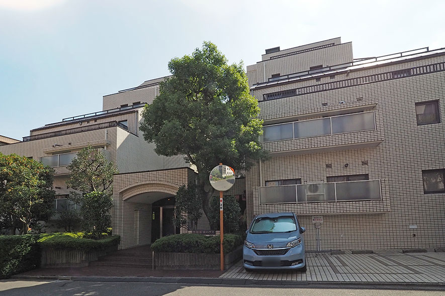 赤坂新坂ハウス